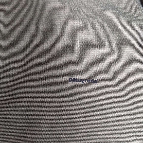 Patagonia men’s medium 1/4 zip base layer - Picture 2 of 4